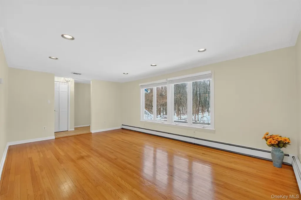 16 Orchard Lane Hopewell Junction NY 12533