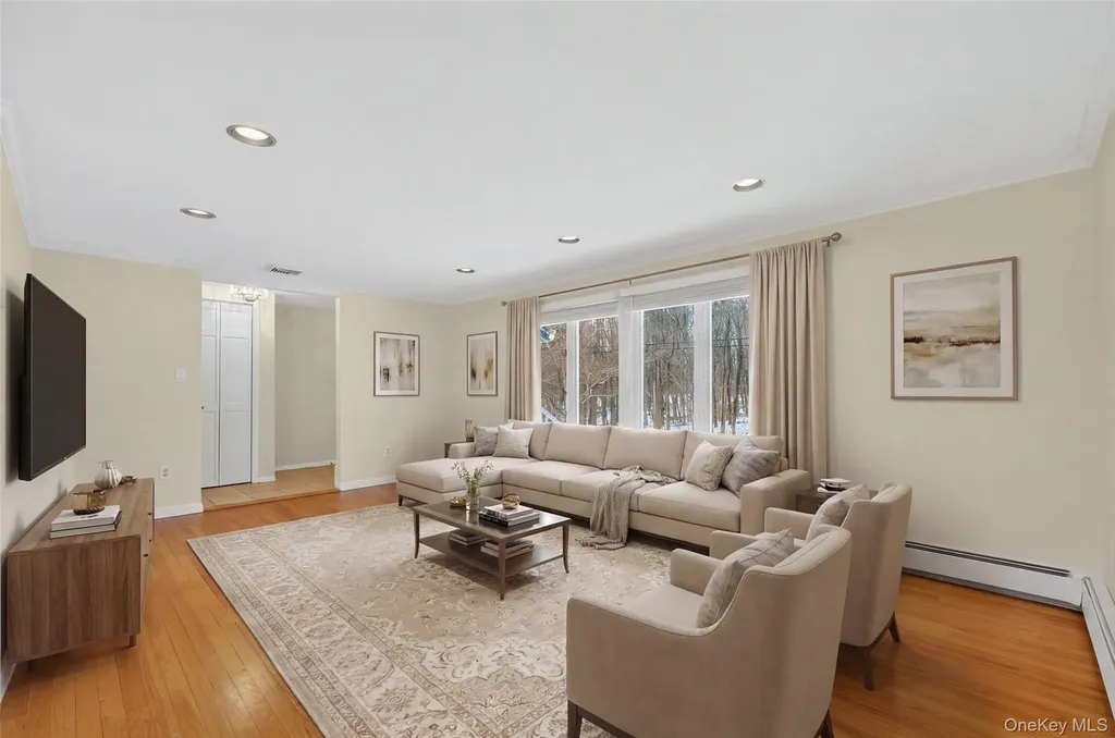 16 Orchard Lane Hopewell Junction NY 12533