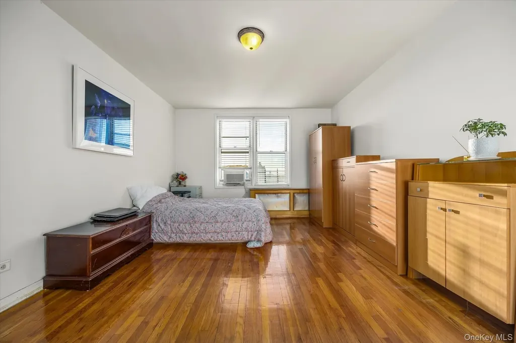 3425 150th Place Flushing NY 11354