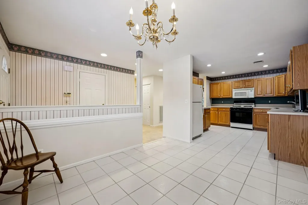 3 Springwood Lane Huntington NY 11743