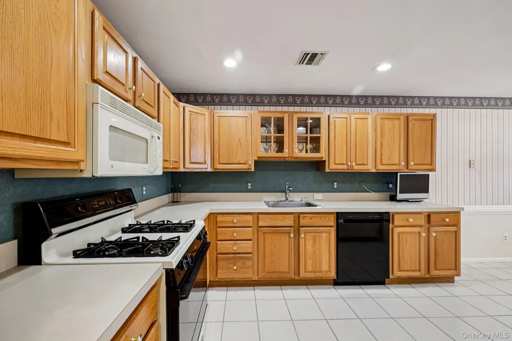 3 Springwood Lane Huntington NY 11743