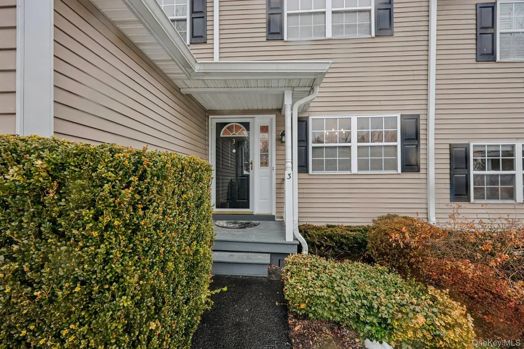 3 Springwood Lane Huntington NY 11743