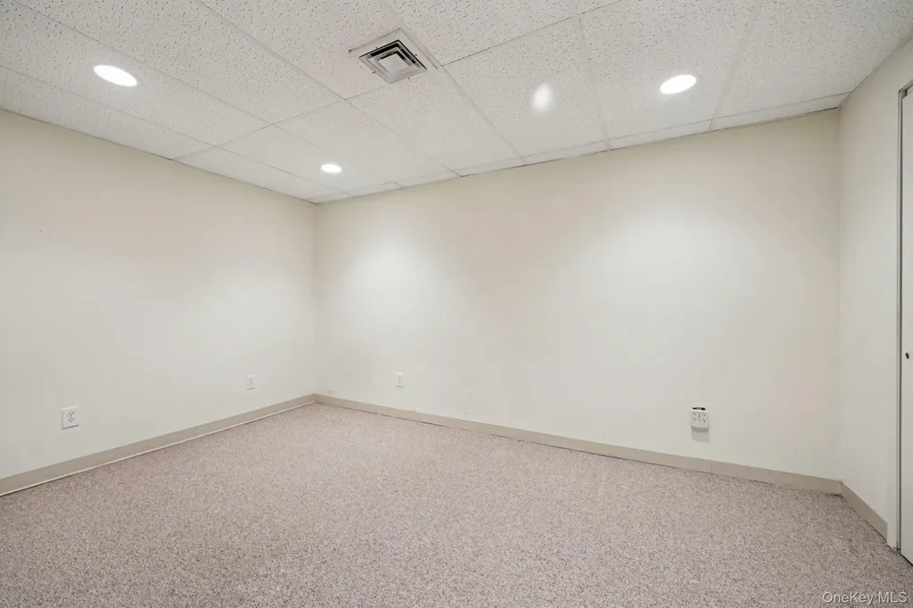 3 Springwood Lane Huntington NY 11743