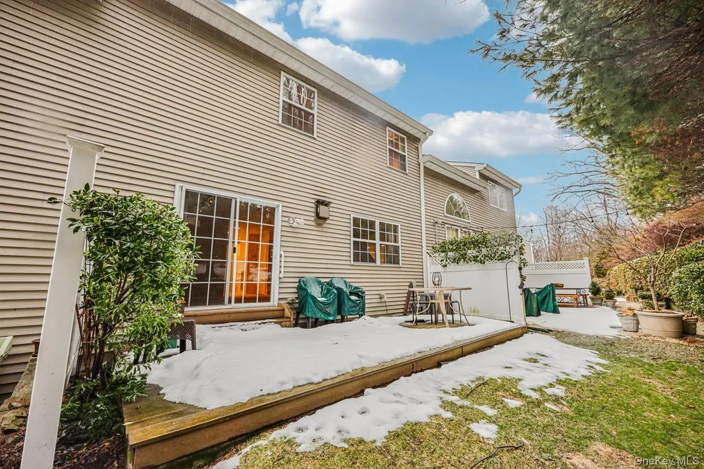 3 Springwood Lane Huntington NY 11743