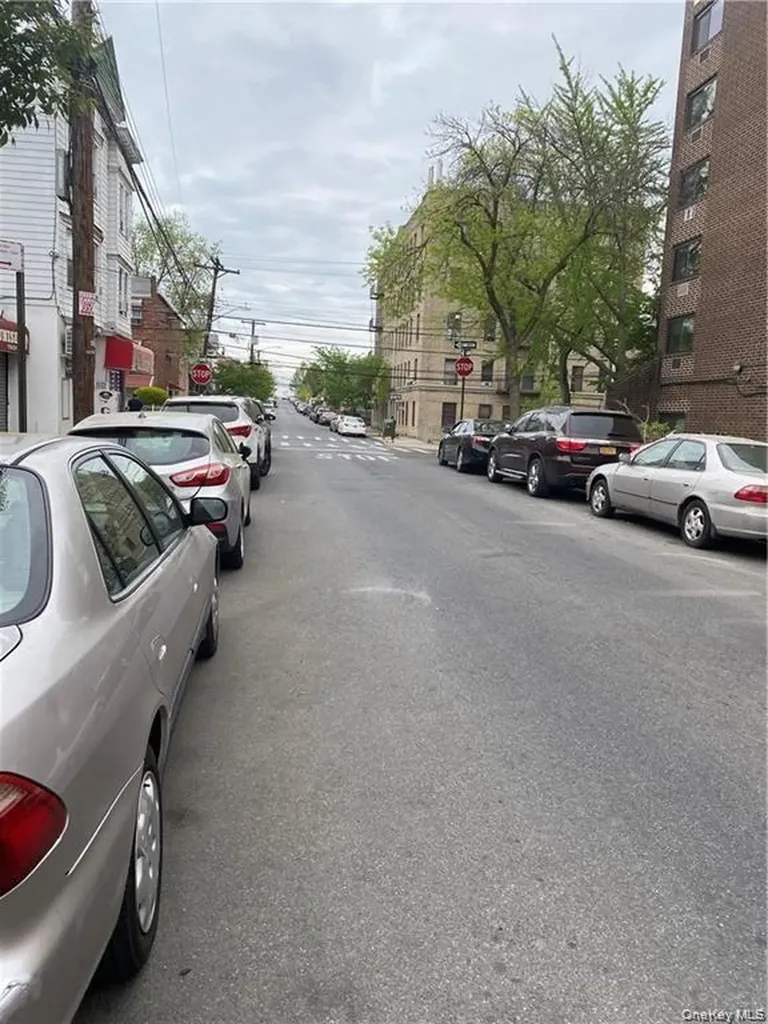769 E 223rd Street Bronx NY 10466