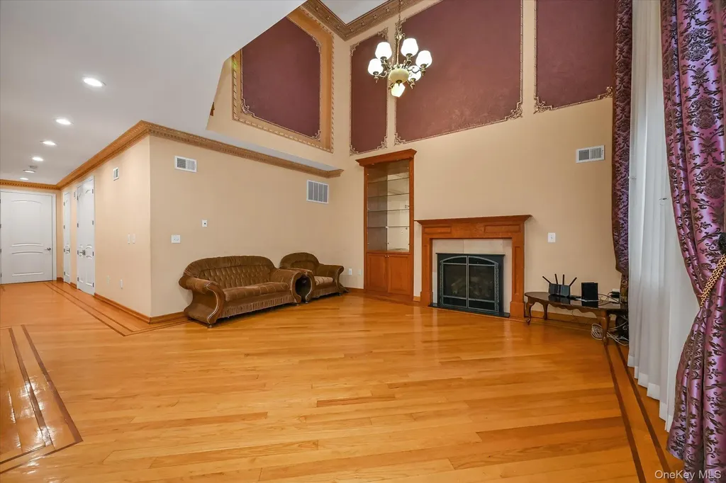 7716 Kew Forest Lane Forest Hills NY 11375