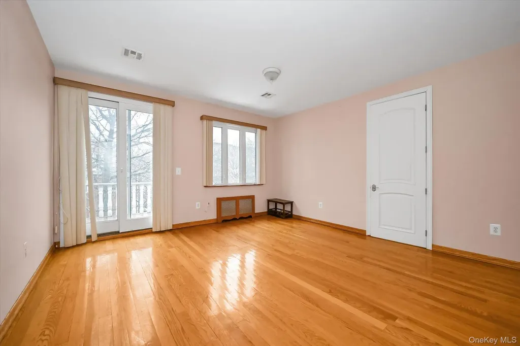 7716 Kew Forest Lane Forest Hills NY 11375