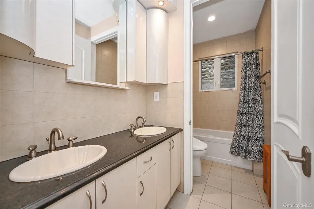 7716 Kew Forest Lane Forest Hills NY 11375