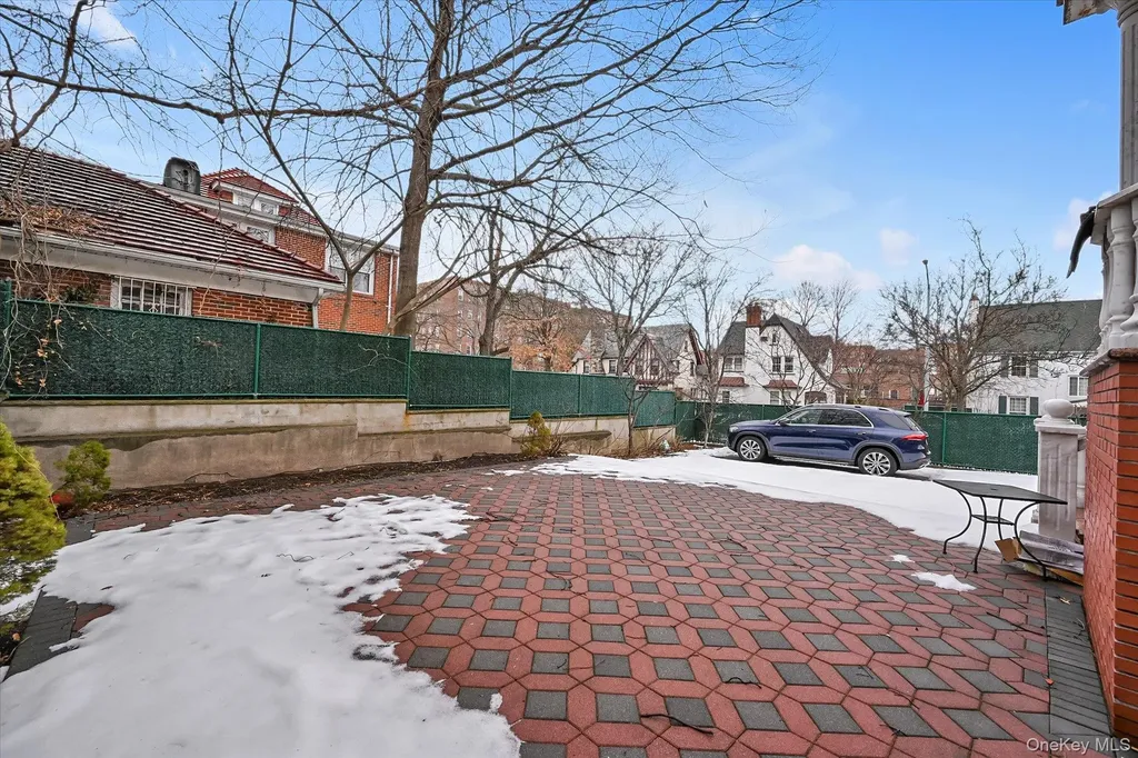 7716 Kew Forest Lane Forest Hills NY 11375
