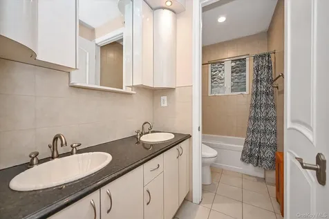 7716 Kew Forest Lane Forest Hills NY 11375