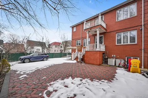 7716 Kew Forest Lane Forest Hills NY 11375