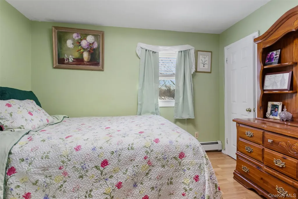 6 Merrick Lane Spring Valley NY 10977