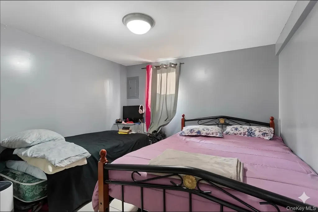 6 Merrick Lane Spring Valley NY 10977