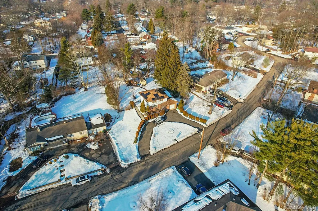 6 Merrick Lane Spring Valley NY 10977