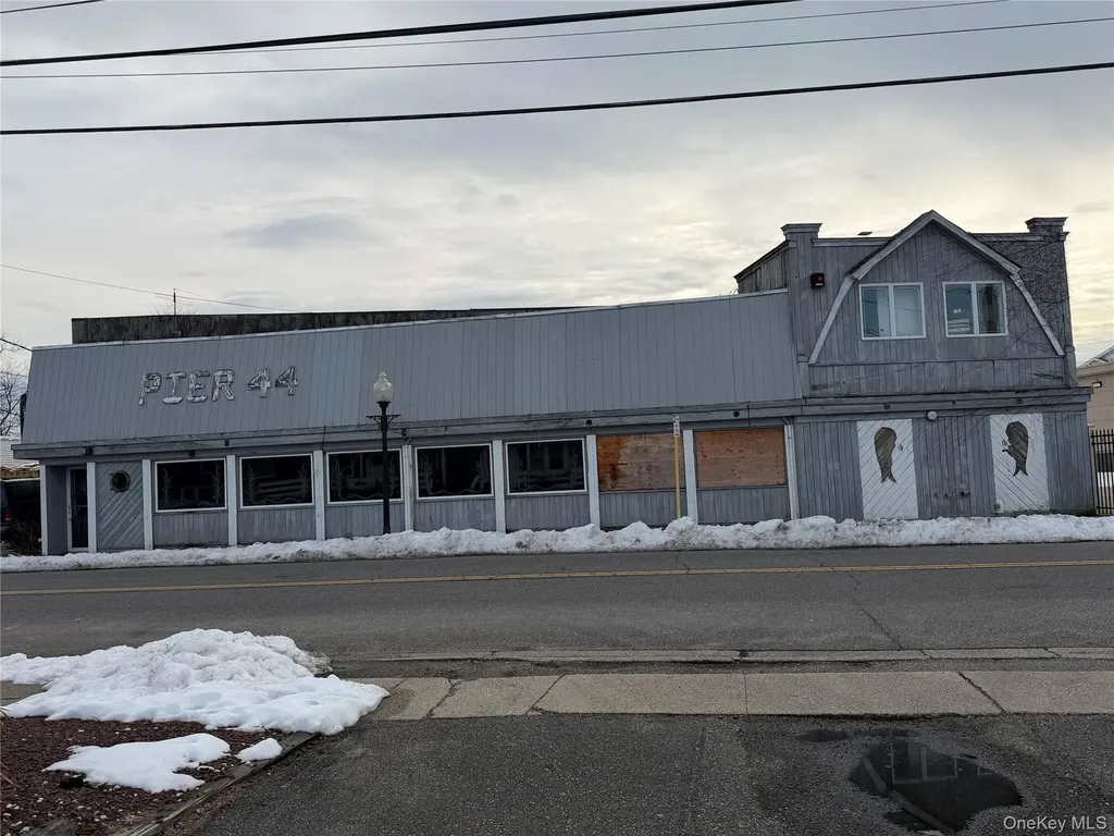 444 Fire Island Avenue Babylon NY 11702