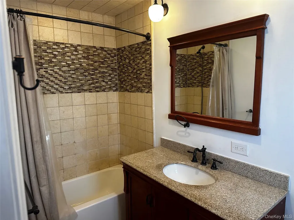4261 Austin Boulevard Island Park NY 11558