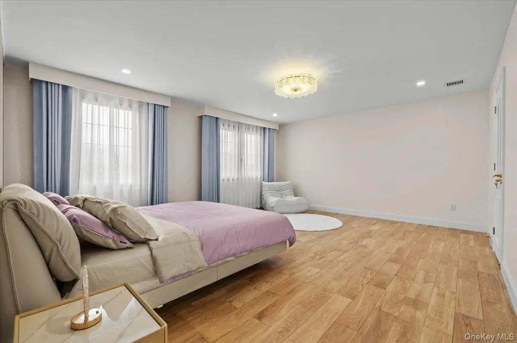 2 Elf Road Syosset NY 11791