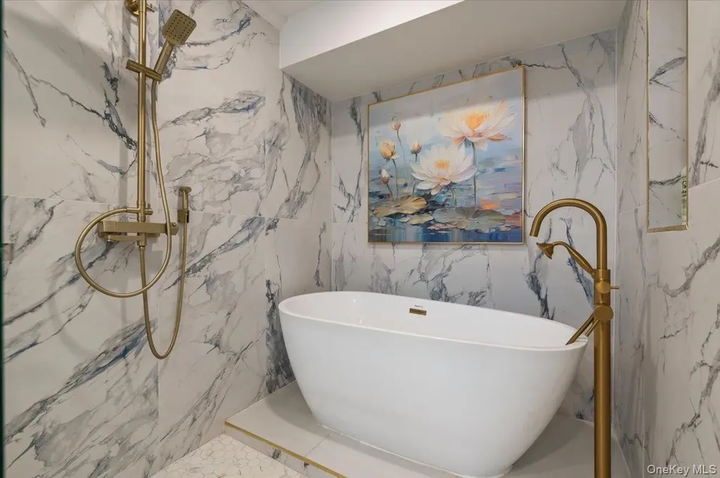 2 Elf Road Syosset NY 11791