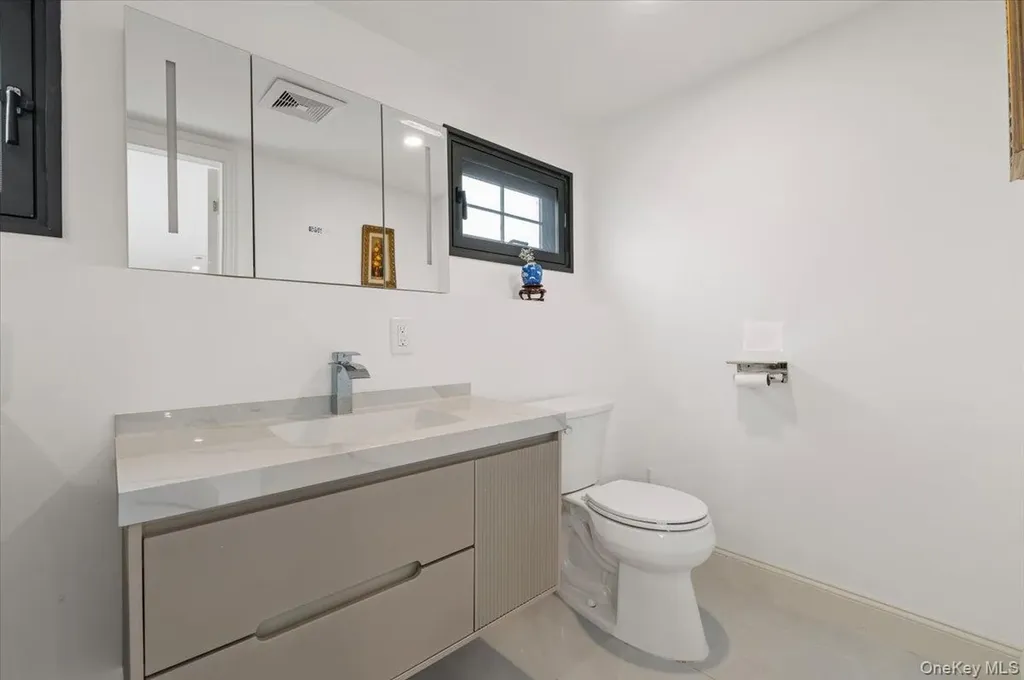 2 Elf Road Syosset NY 11791