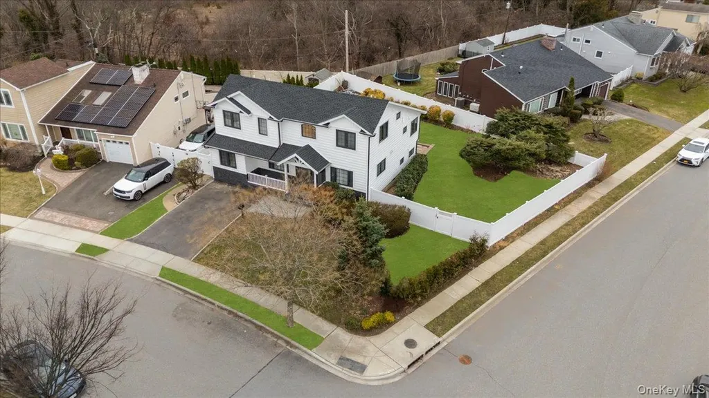 2 Elf Road Syosset NY 11791