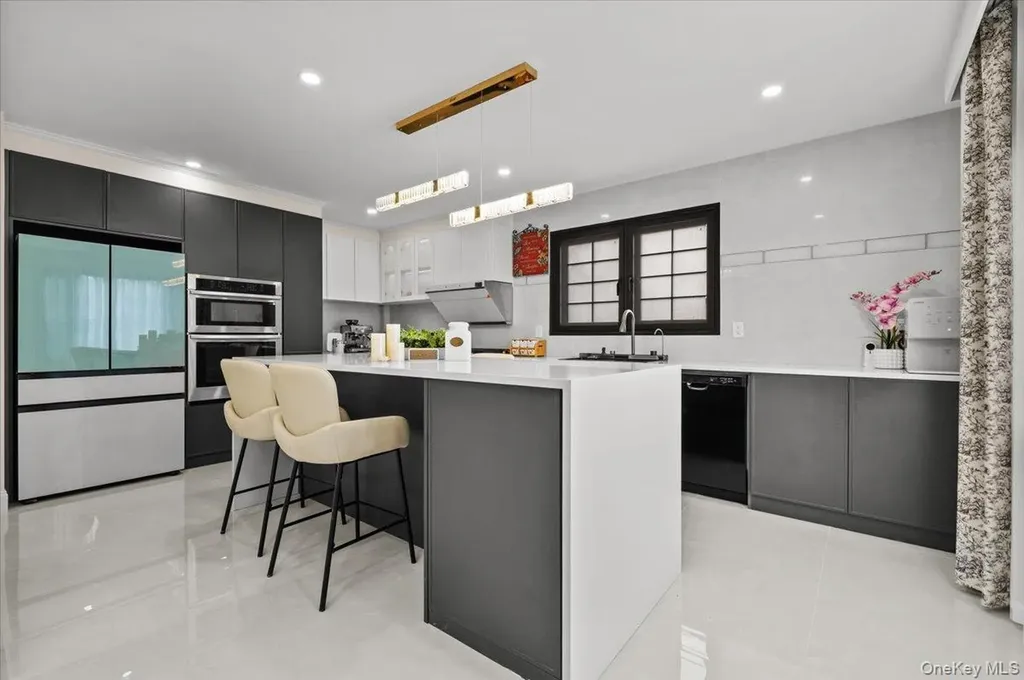 2 Elf Road Syosset NY 11791
