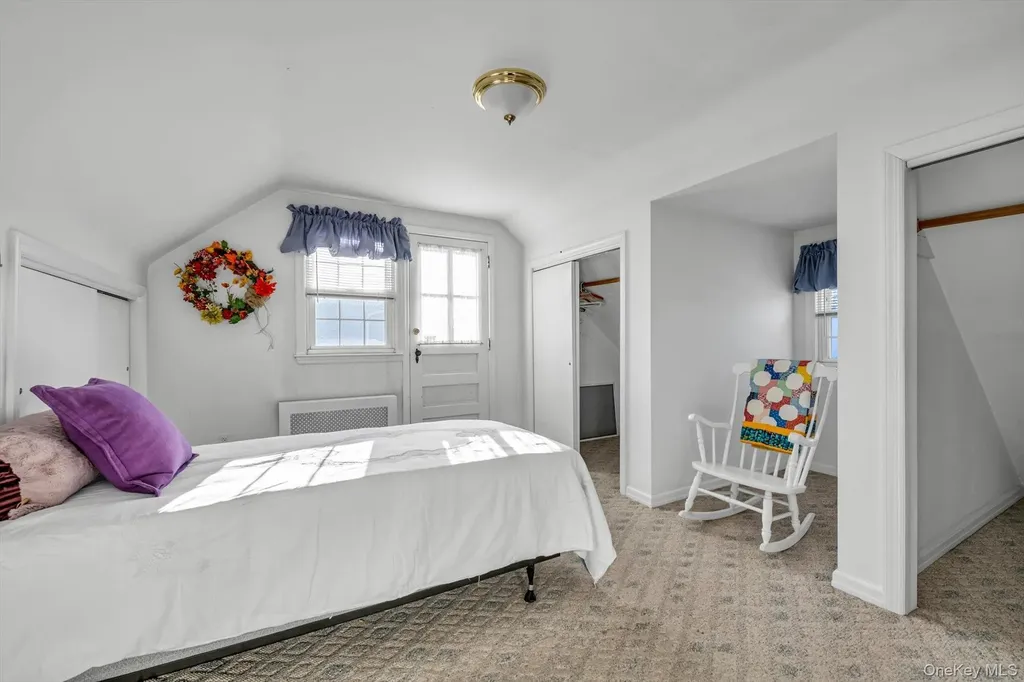 60 Aberdeen Road New Hyde Park NY 11040