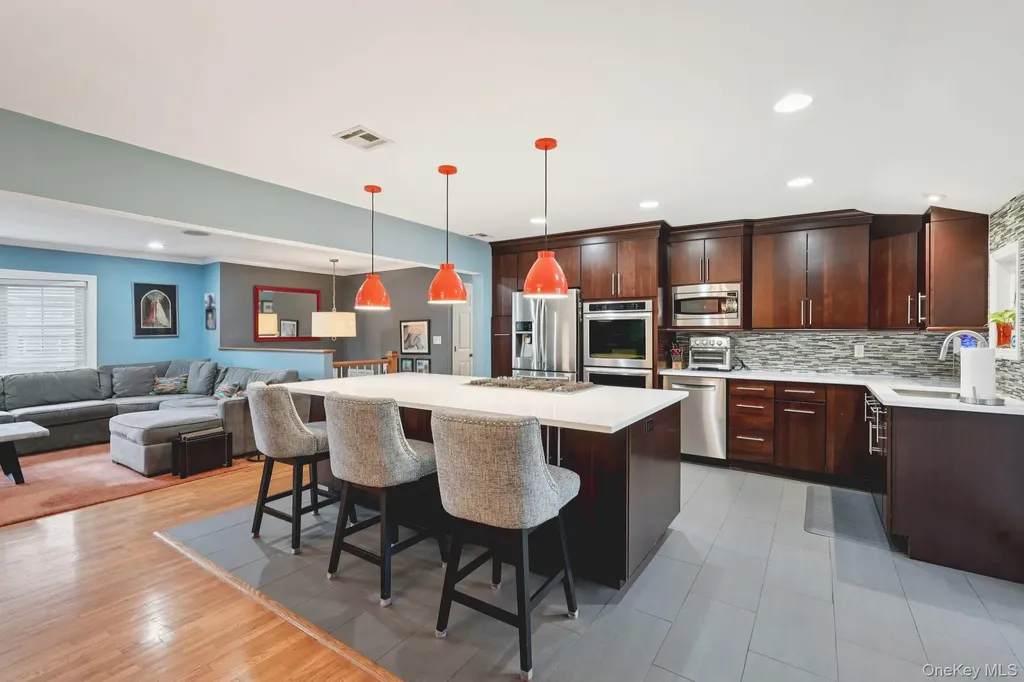 123 Gatto Lane Pearl River NY 10965