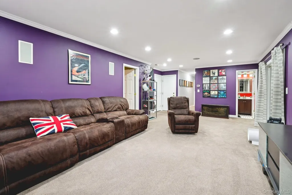123 Gatto Lane Pearl River NY 10965