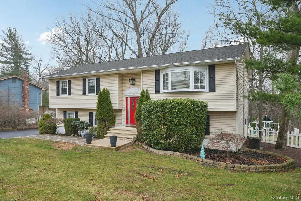 123 Gatto Lane Pearl River NY 10965