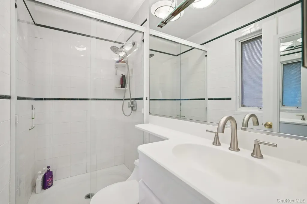 123 Gatto Lane Pearl River NY 10965