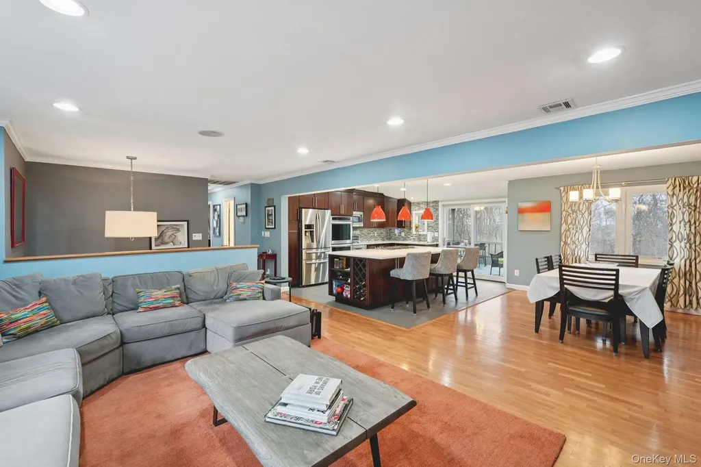 123 Gatto Lane Pearl River NY 10965