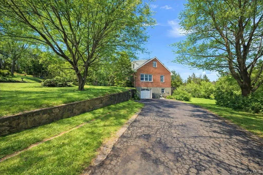 16 Primrose Street Katonah NY 10536