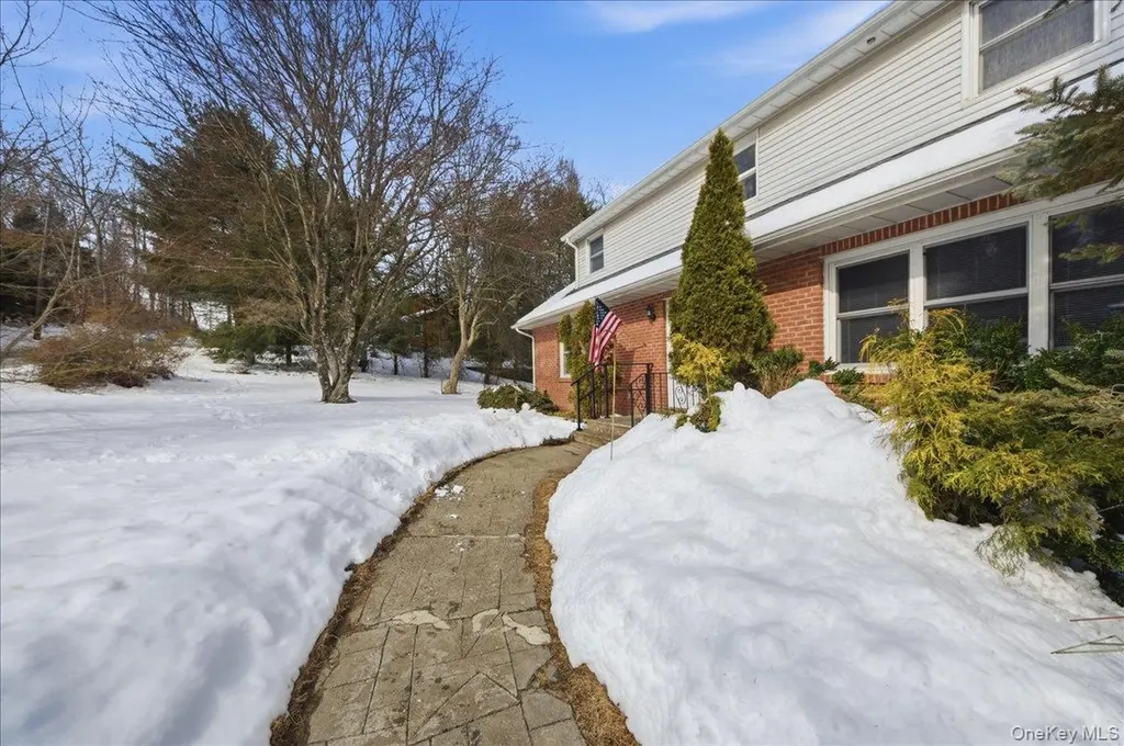 16 Primrose Street Katonah NY 10536