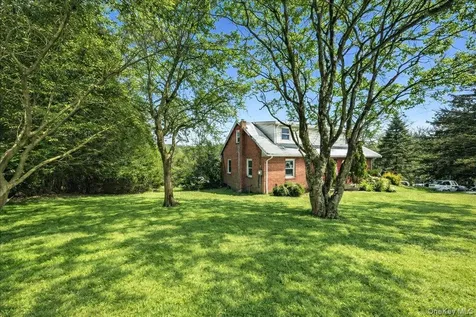 16 Primrose Street Katonah NY 10536