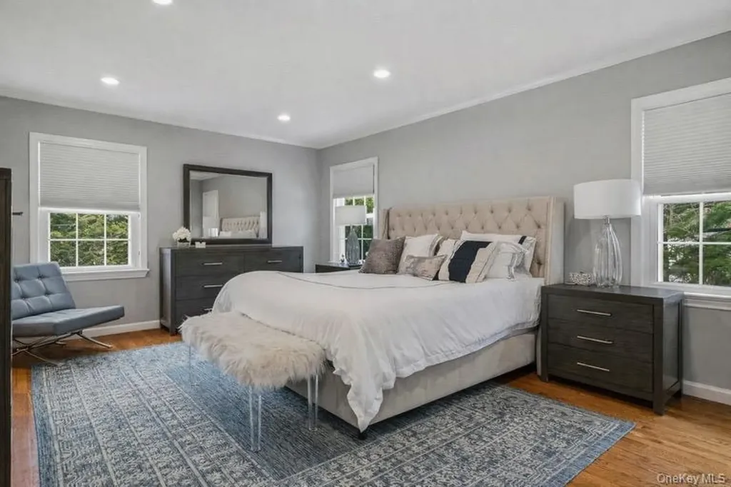 38 Hewlett Lane Port Washington NY 11050