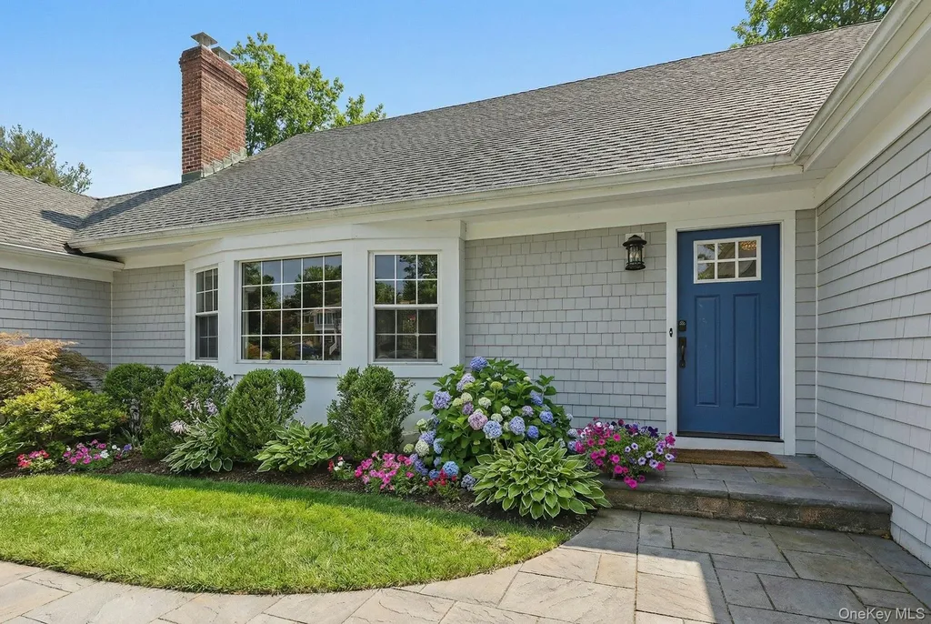38 Hewlett Lane Port Washington NY 11050