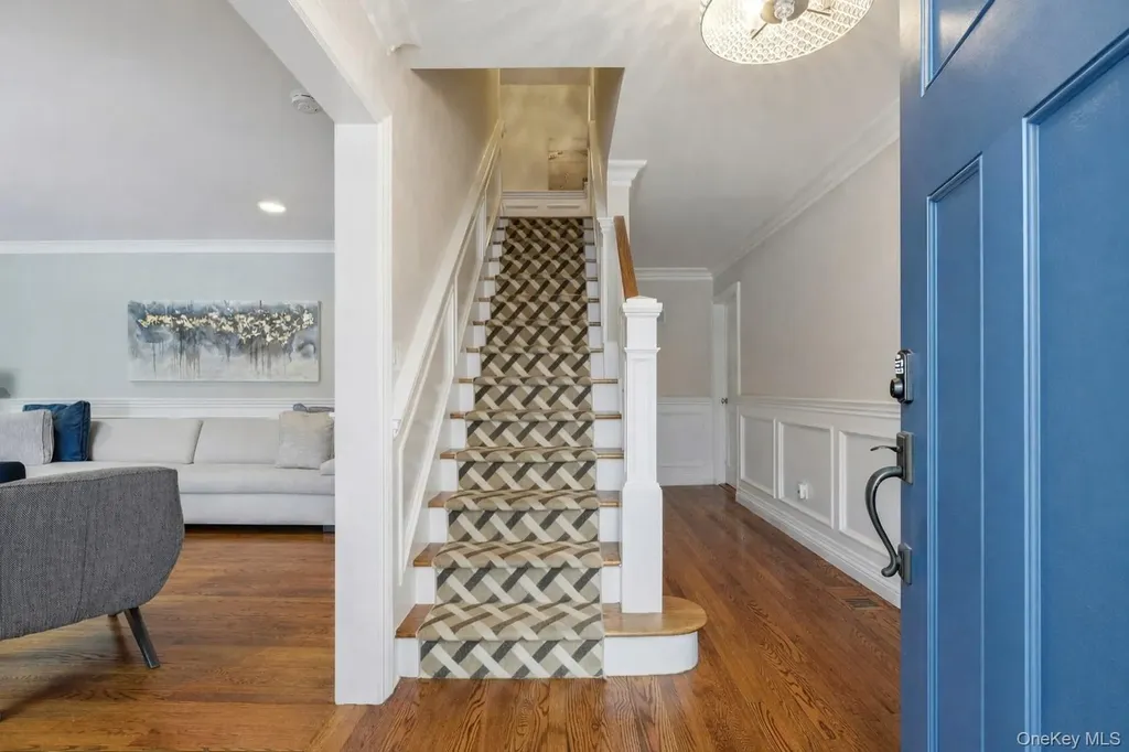 38 Hewlett Lane Port Washington NY 11050