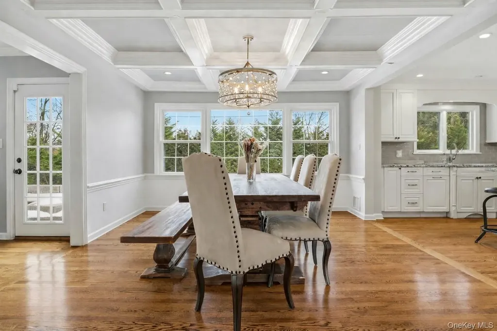 38 Hewlett Lane Port Washington NY 11050