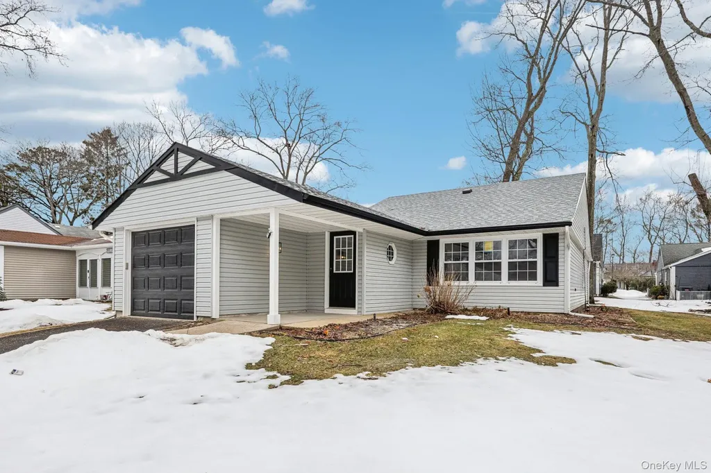 151 Laurance Lane Ridge NY 11961