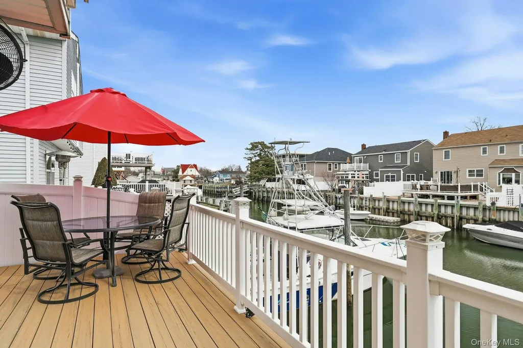 251 Arthur Street Freeport NY 11520