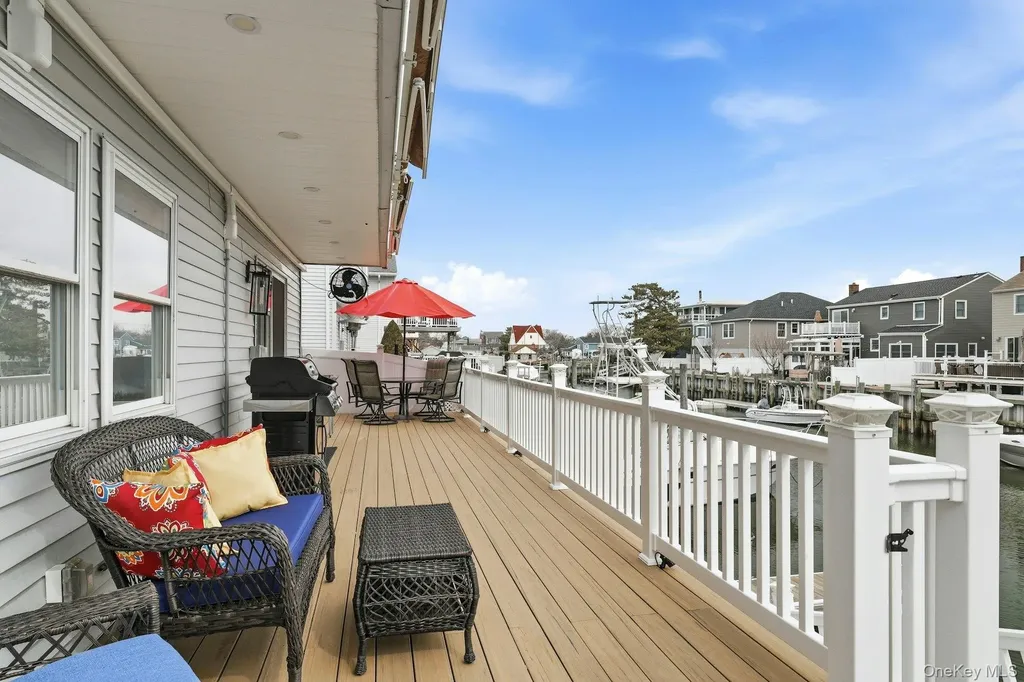 251 Arthur Street Freeport NY 11520