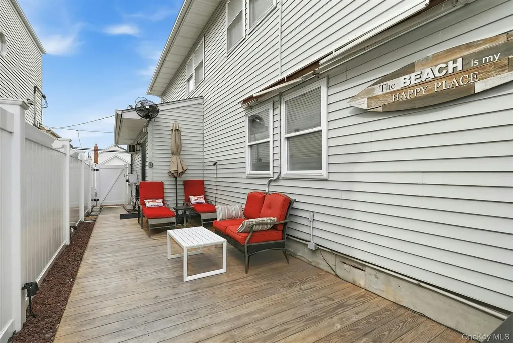 251 Arthur Street Freeport NY 11520