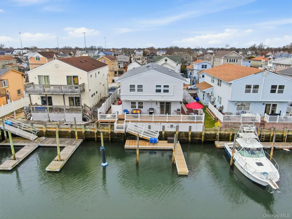 251 Arthur Street Freeport NY 11520
