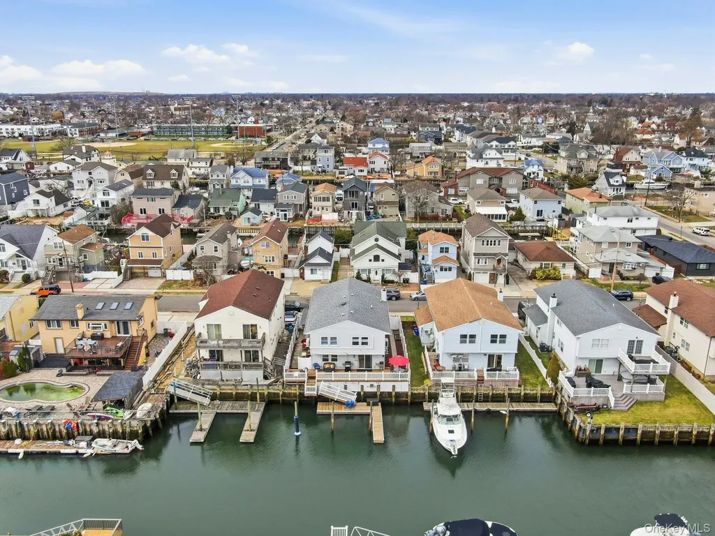 251 Arthur Street Freeport NY 11520