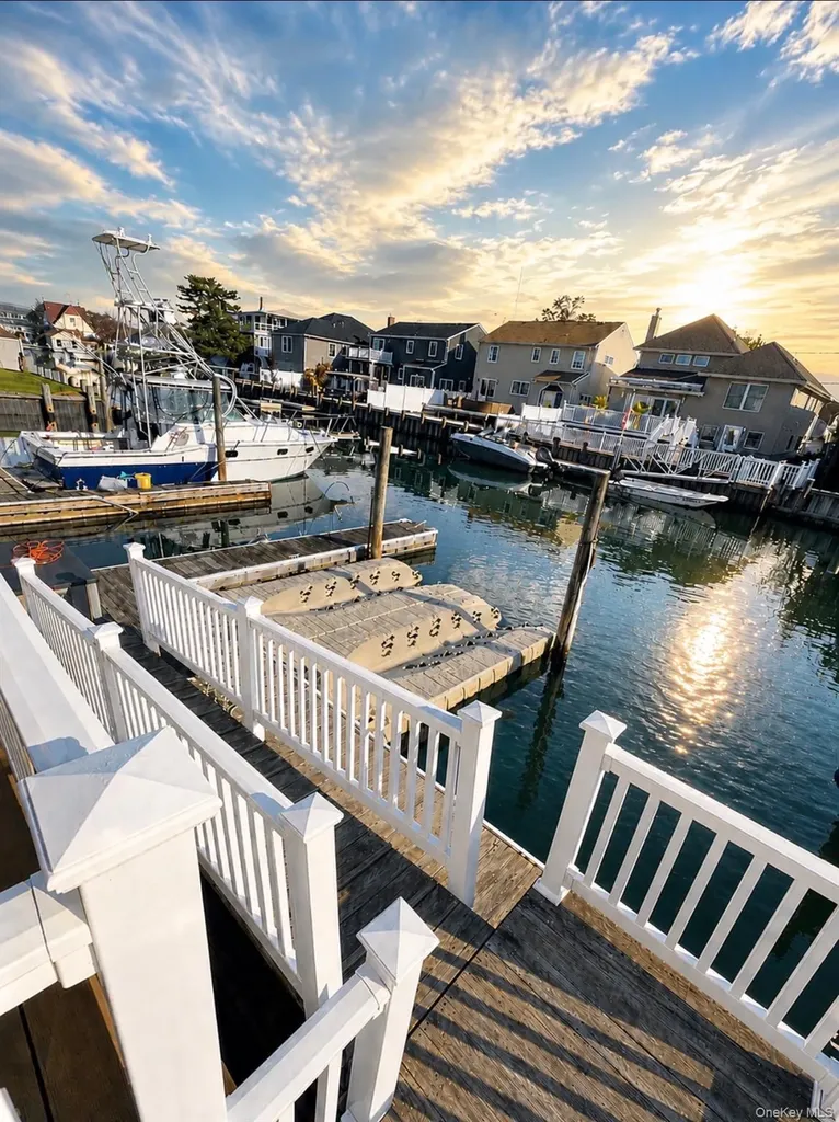 251 Arthur Street Freeport NY 11520