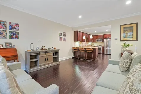 506 Trump Park Shrub Oak NY 10588