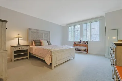 506 Trump Park Shrub Oak NY 10588