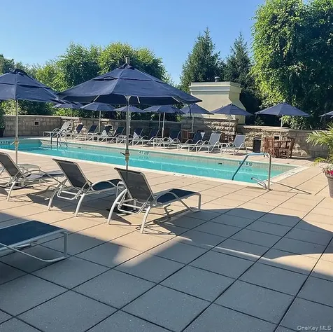 506 Trump Park Shrub Oak NY 10588