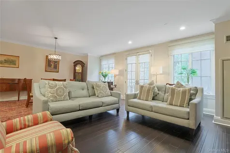 506 Trump Park Shrub Oak NY 10588
