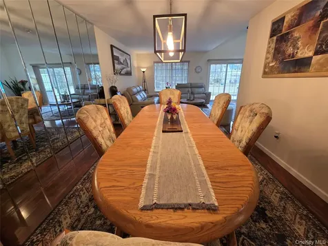 142 Farm House Court Manorville NY 11949